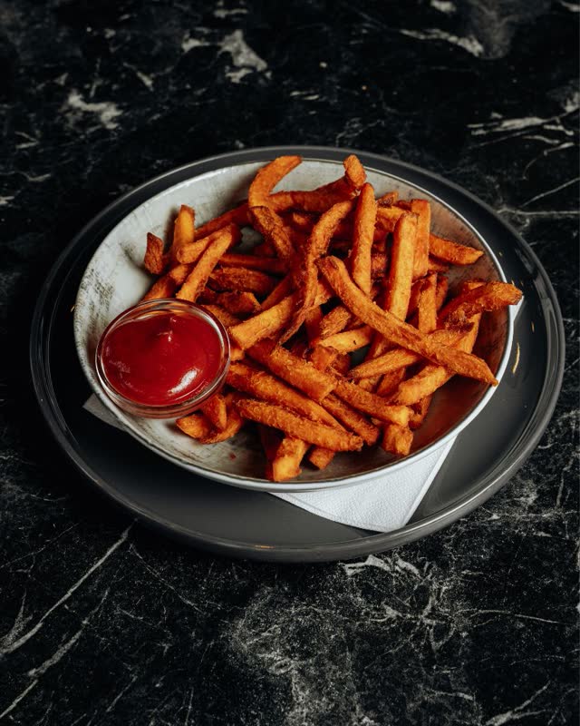 SÜßKARTOFFELPOMMES
